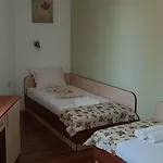 מלון семеен детелини