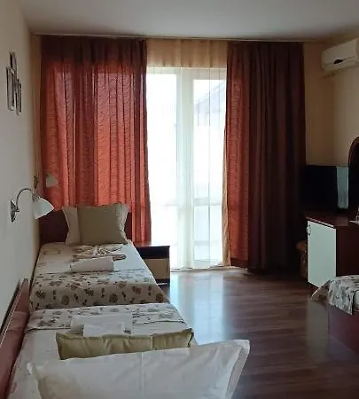 Otel семеен детелини 2*