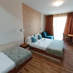 семеен детелини 2*